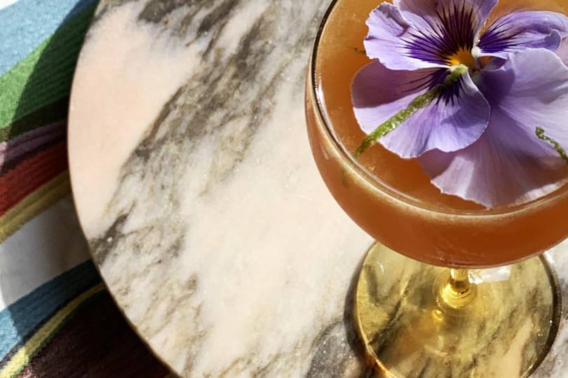 Gin and tonic tea cocktail House & Garden