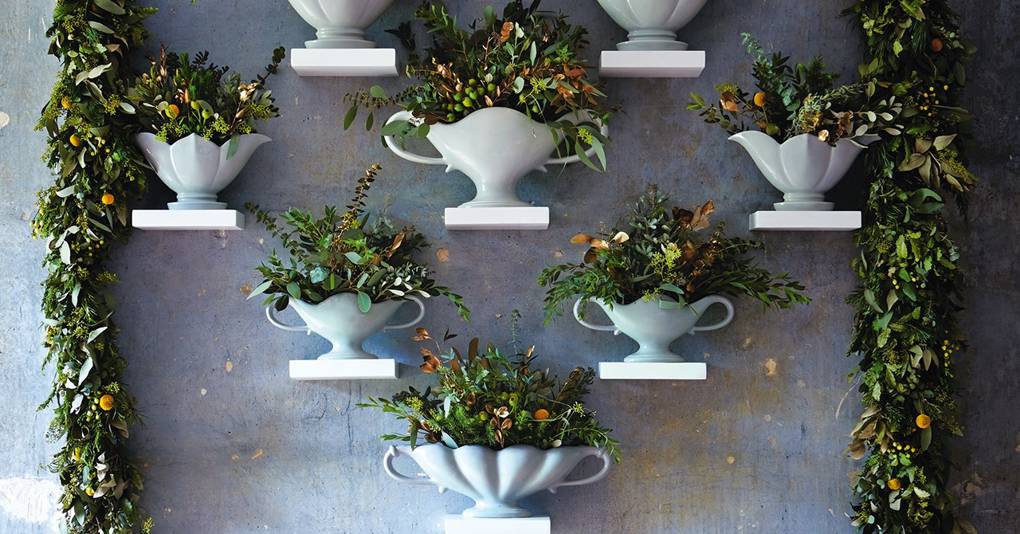 Christmas Decorating with Plants & Foliage Holly, Ivy, Mistletoe