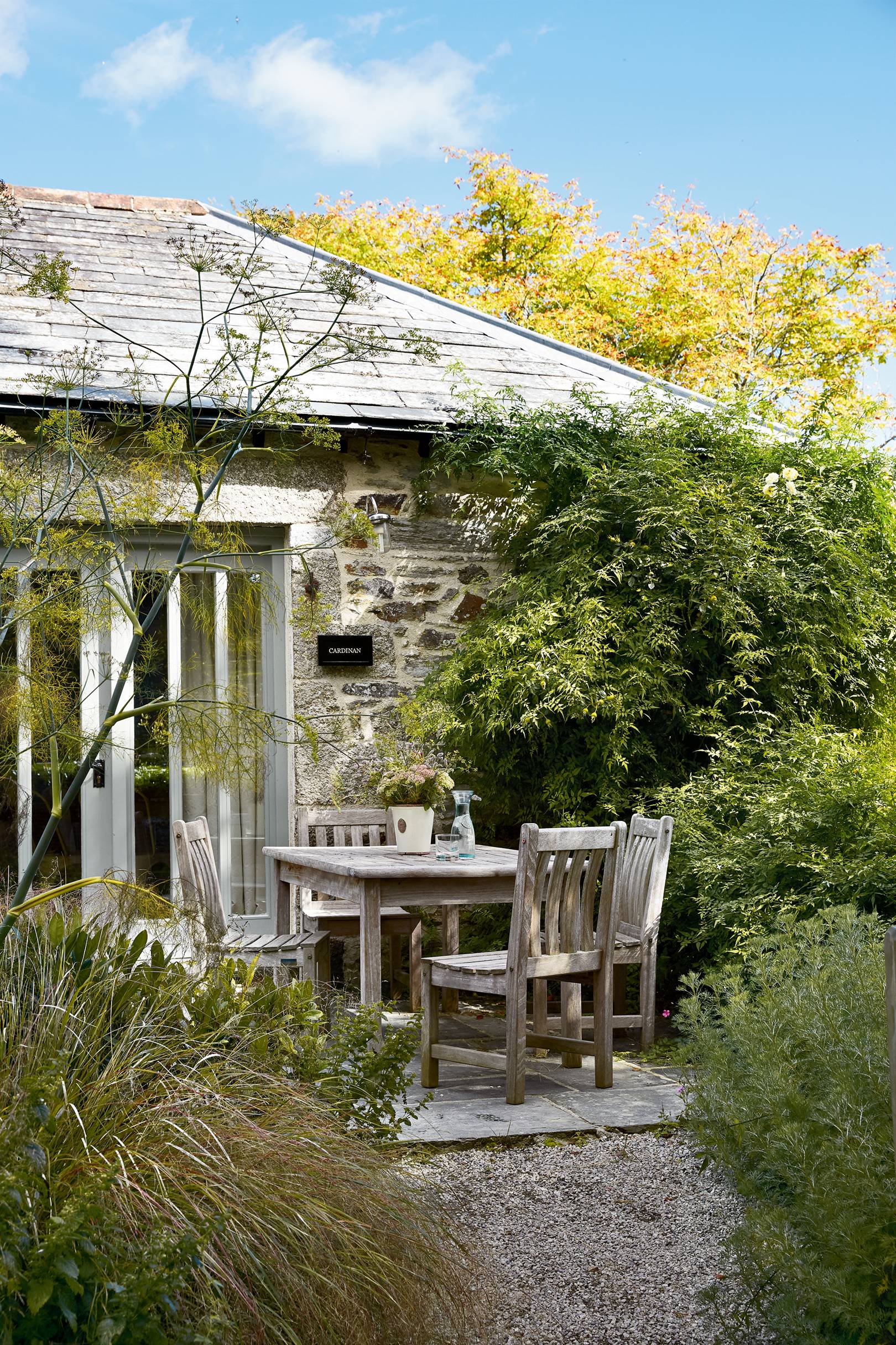 Prince Charles S Sixteenth Century House In Cornwall House Garden