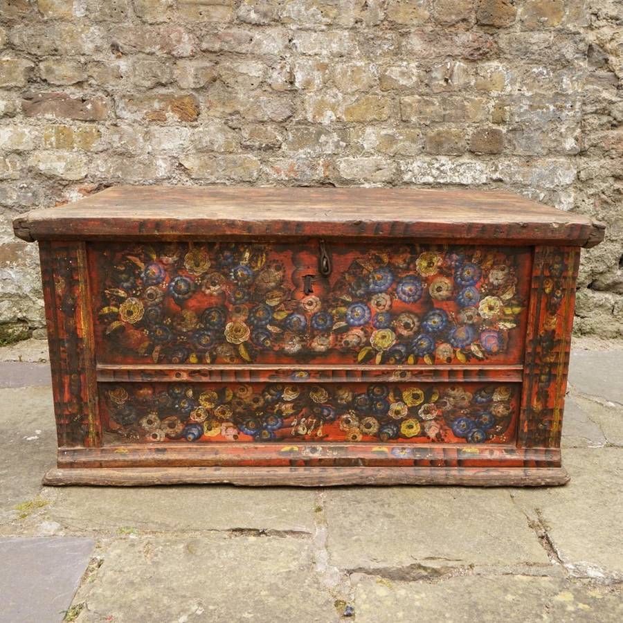 Eastern European folk furniture House & Garden