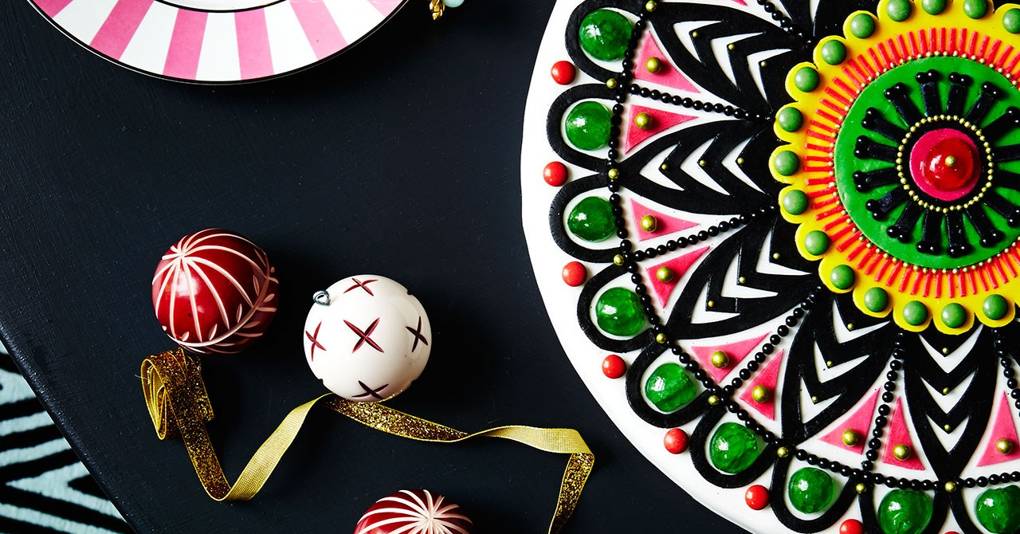 How to decorate a Christmas cake like artist Cressida Bell - Vimarsana News