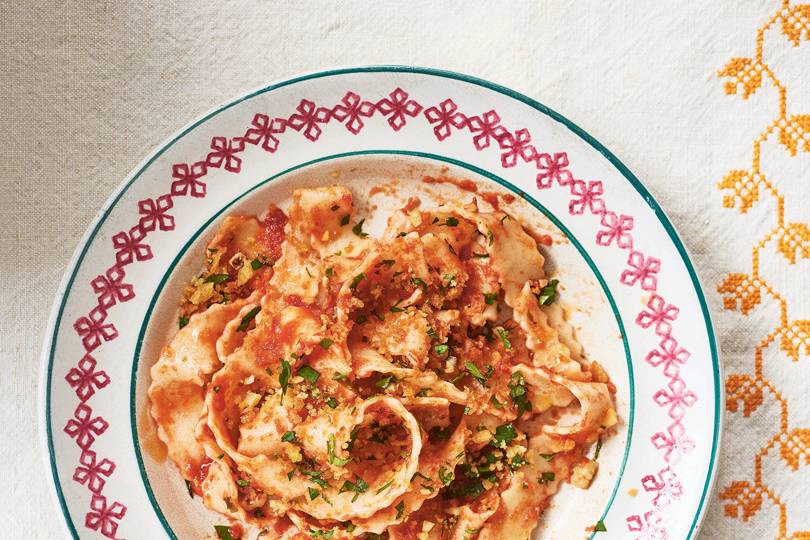 Tagliatelle with tomato and anchovy sauce recipe - Vimarsana News
