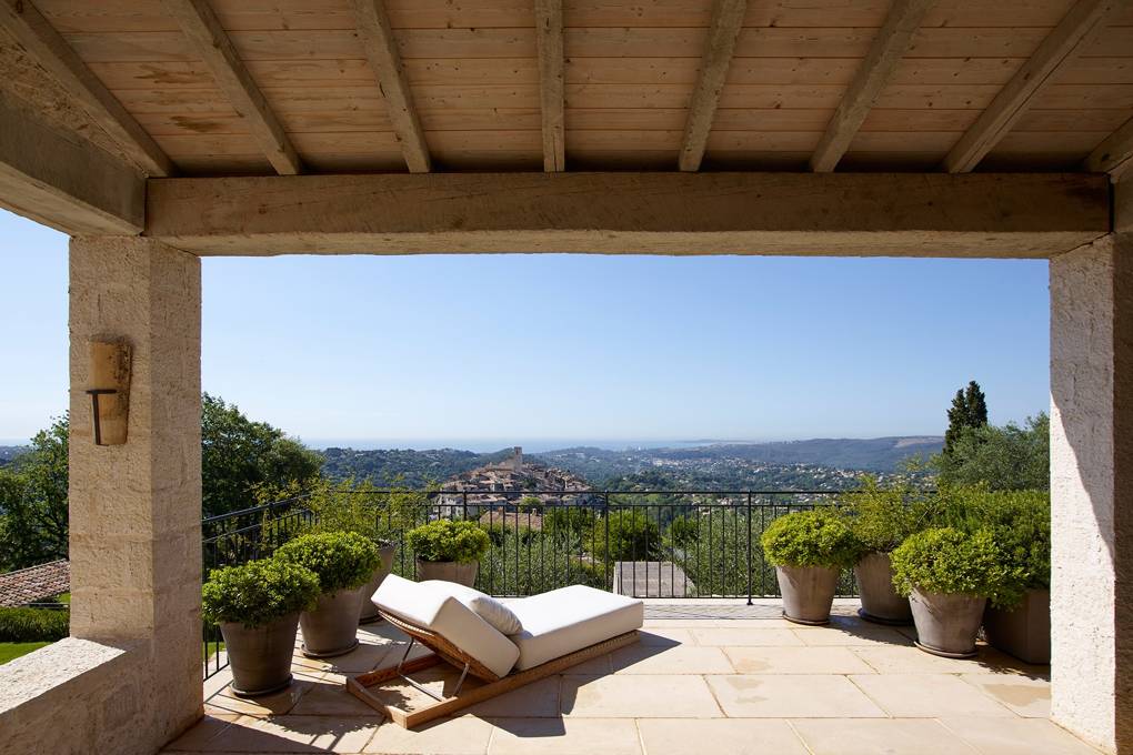 A Provence Holiday House by Andrzej Zarzycki | House & Garden