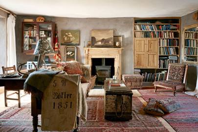 Georgian Living Room with vintage furniture