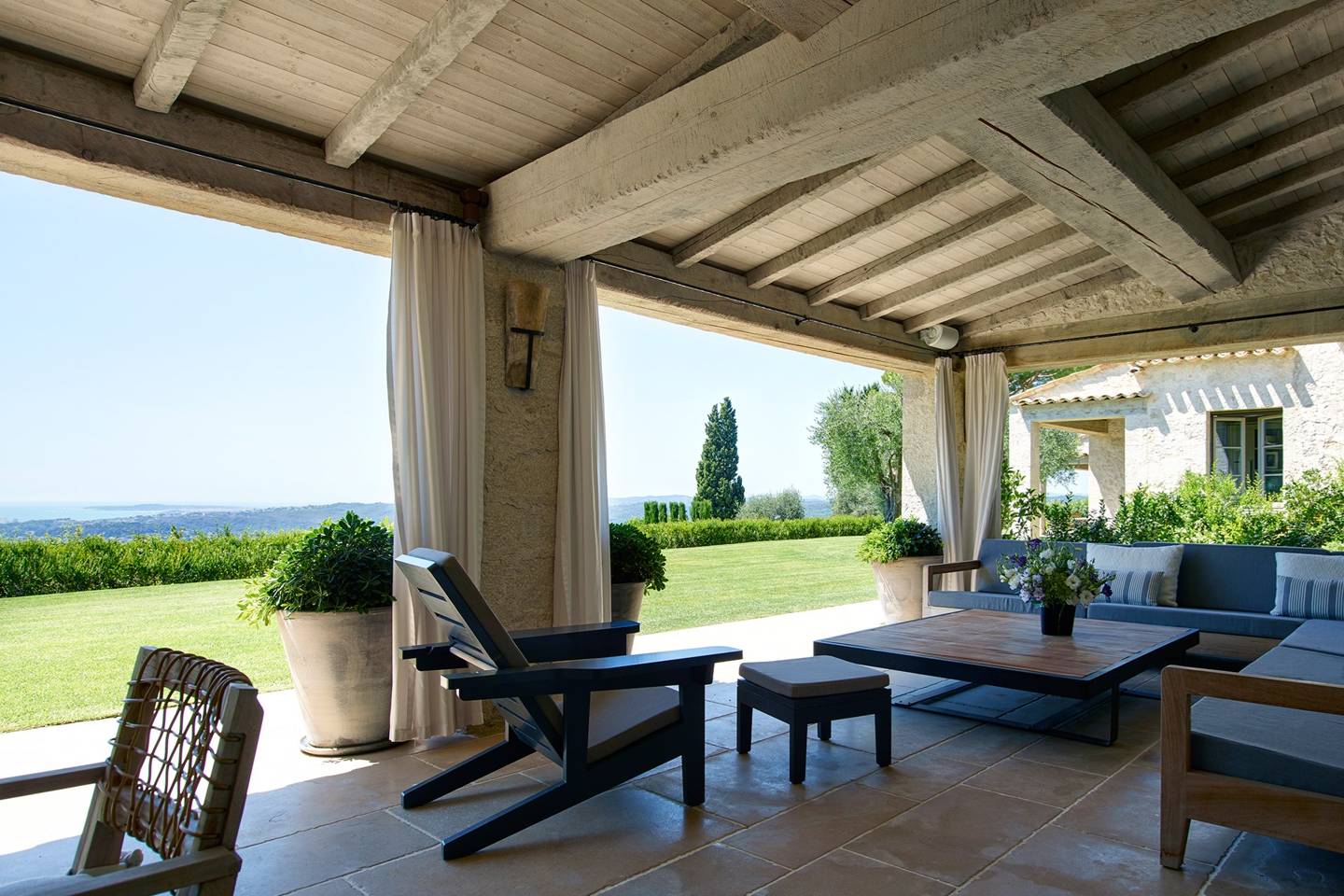 A Provence Holiday House by Andrzej Zarzycki | House & Garden