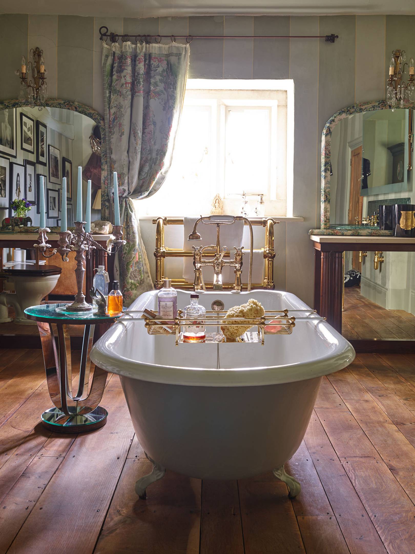 Kate Moss's bathroom by Drummonds House & Garden