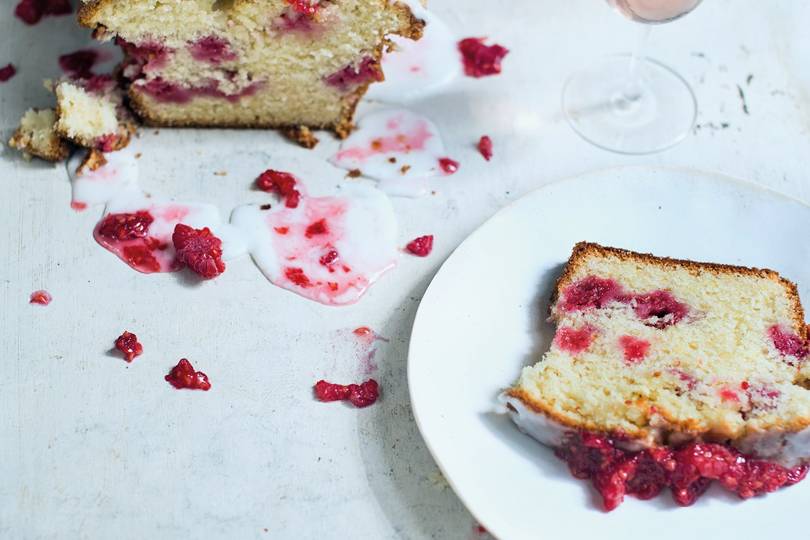 Raspberry yogurt cake - Vimarsana News