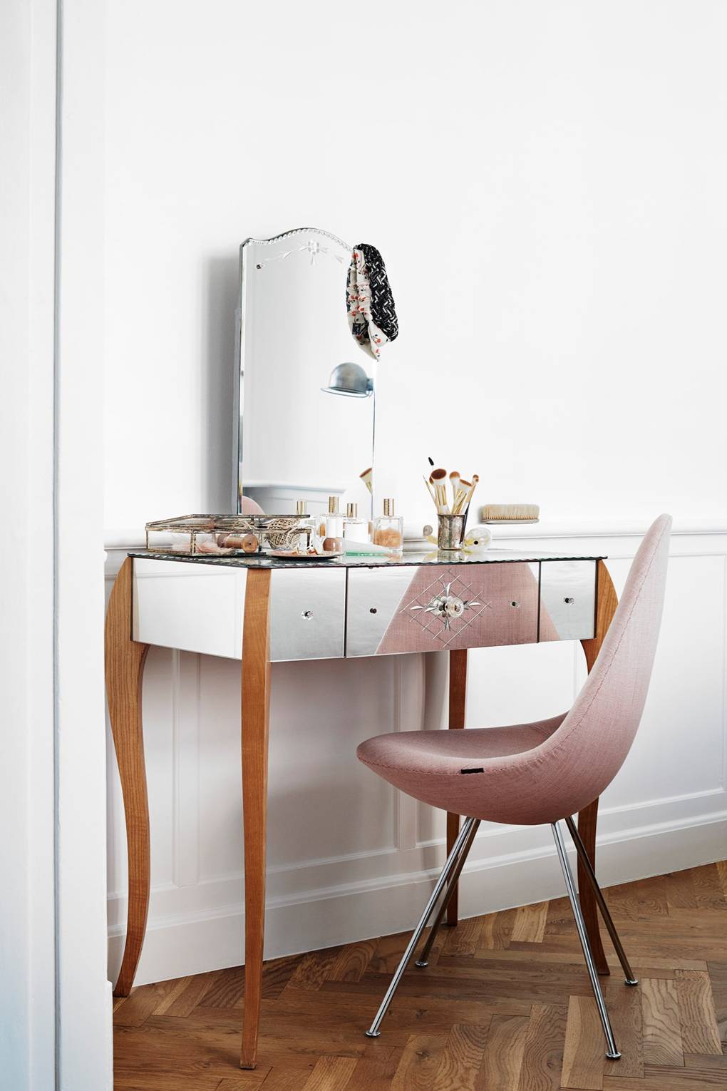 Small Dressing Table in Window Small Room Design Ideas House & Garden