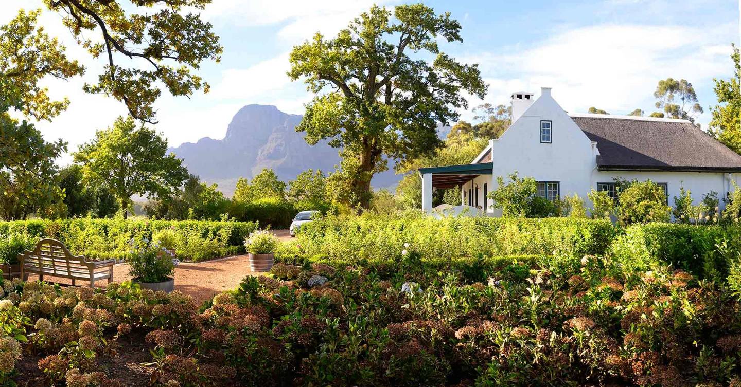 Houses to Rent in The Cape of Good Hope Travel House & Garden