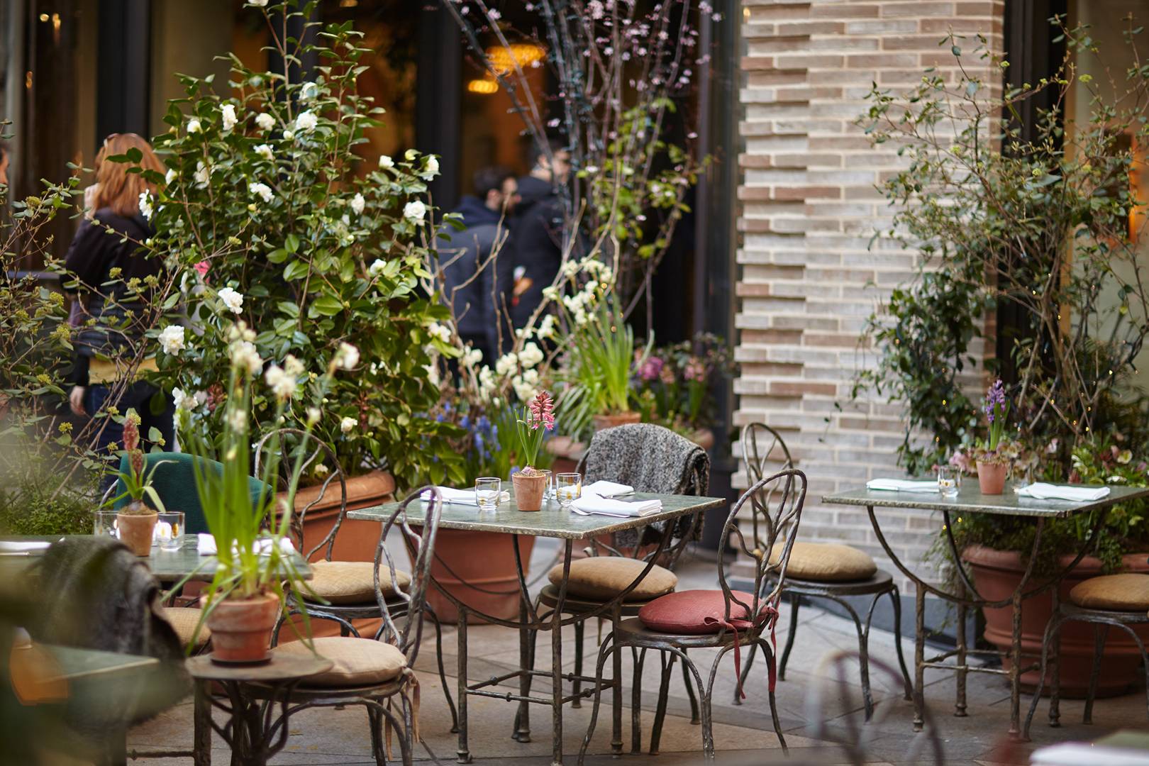 Outdoor restaurants London Restaurants with outdoor drinking and