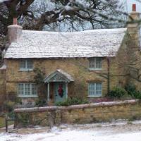 Holiday Cottages To Rent House Garden