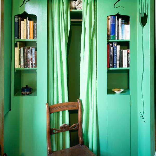 Ben Tindall's Blue Cabin by the Sea House & Garden