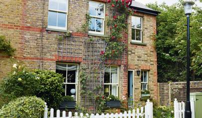 A Victorian Cottage In London House Garden