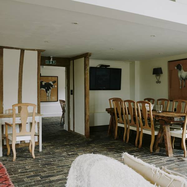 Catherine Chichester's farmhouse in the Cotswolds House & Garden