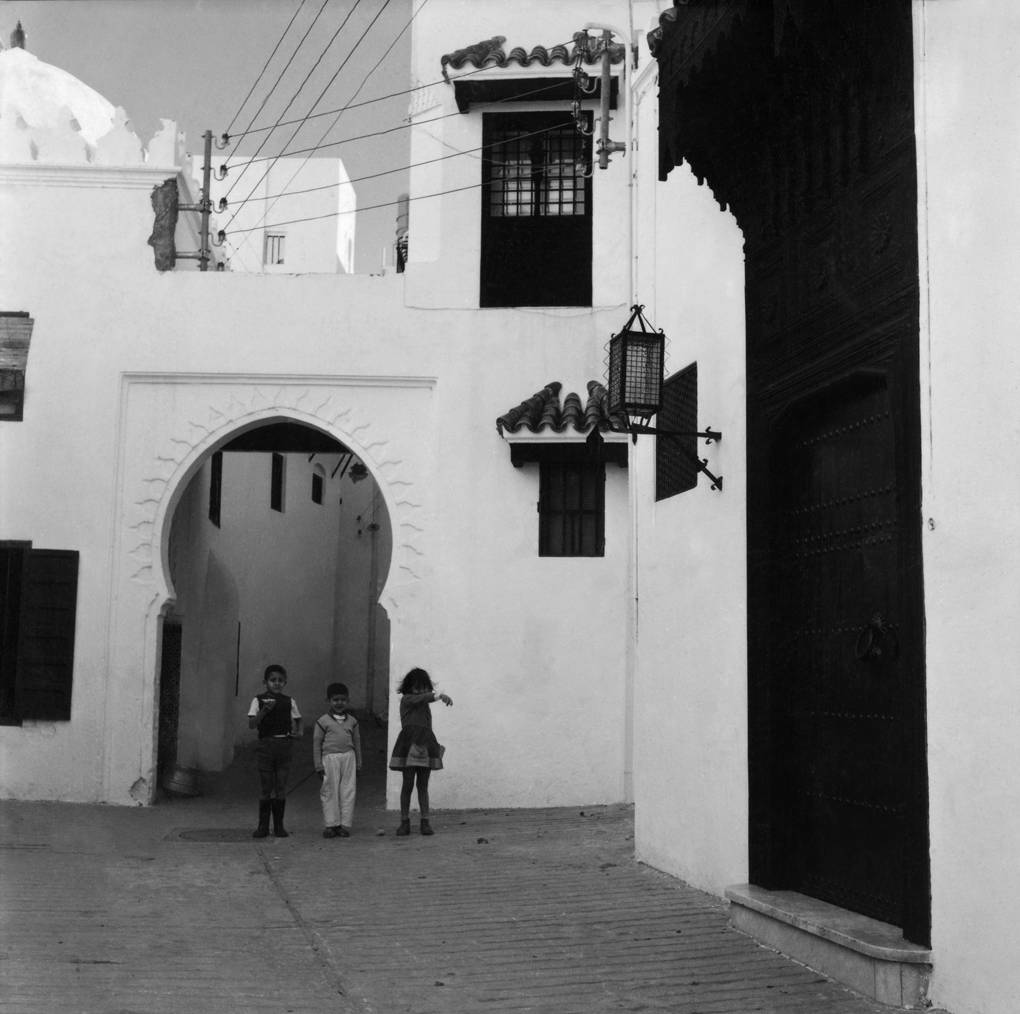From the archive (1961) Barbara Hutton's house in Tangier House & Garden