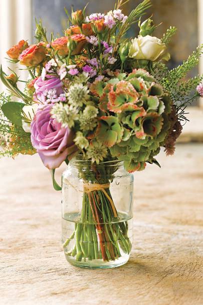 How To Make A Hand Tied Bouquet Of Flowers House Garden