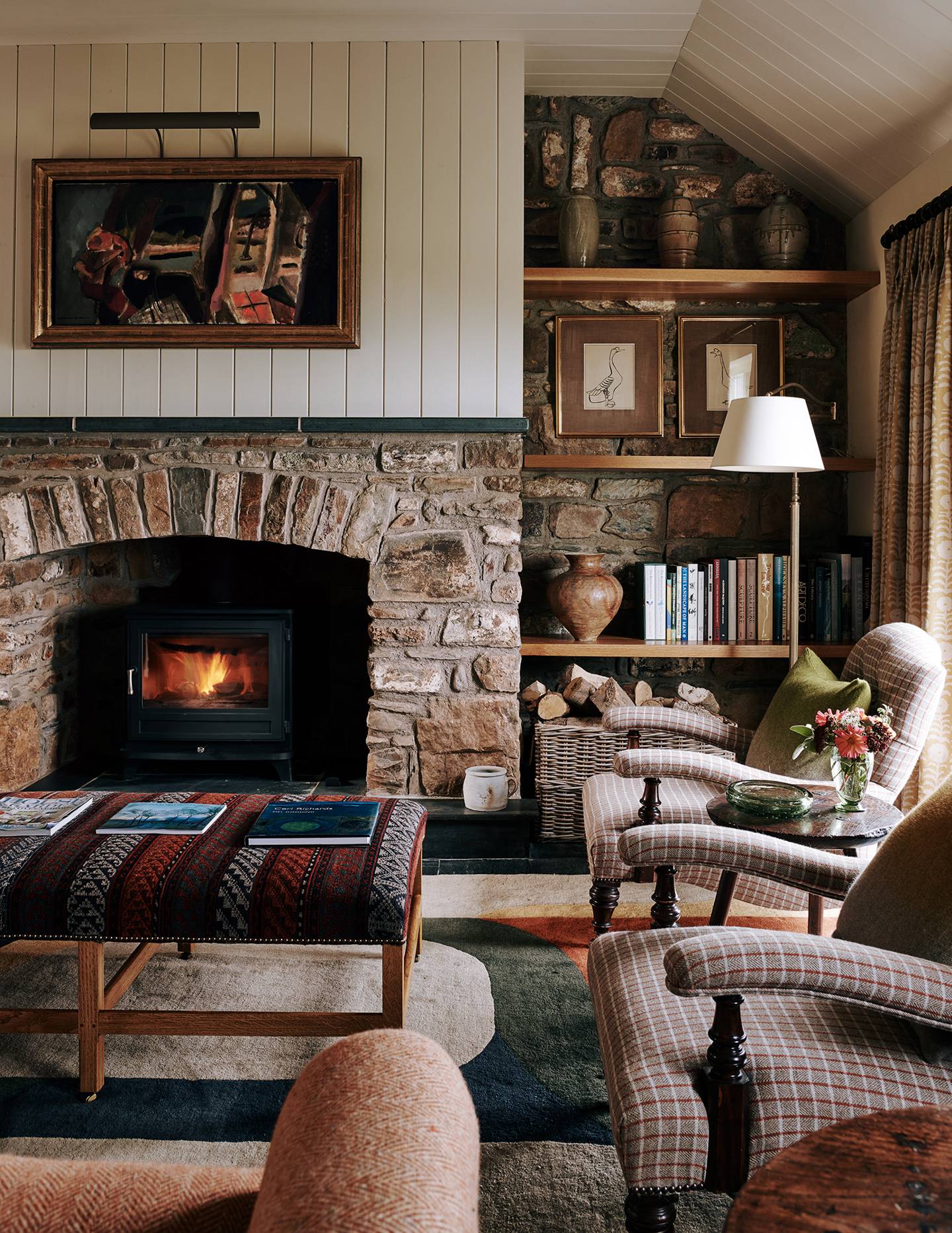 A Return To Roots: The Historical Evolution Of Cottage Interiors