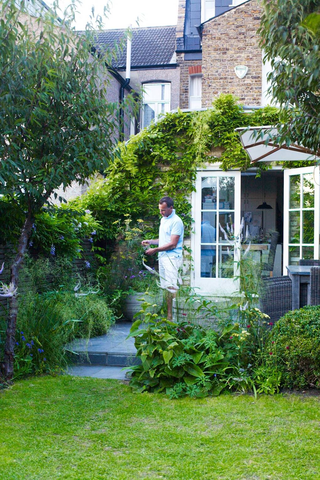 Small Urban Family Garden Of Garden Designer Marcus Barnett House