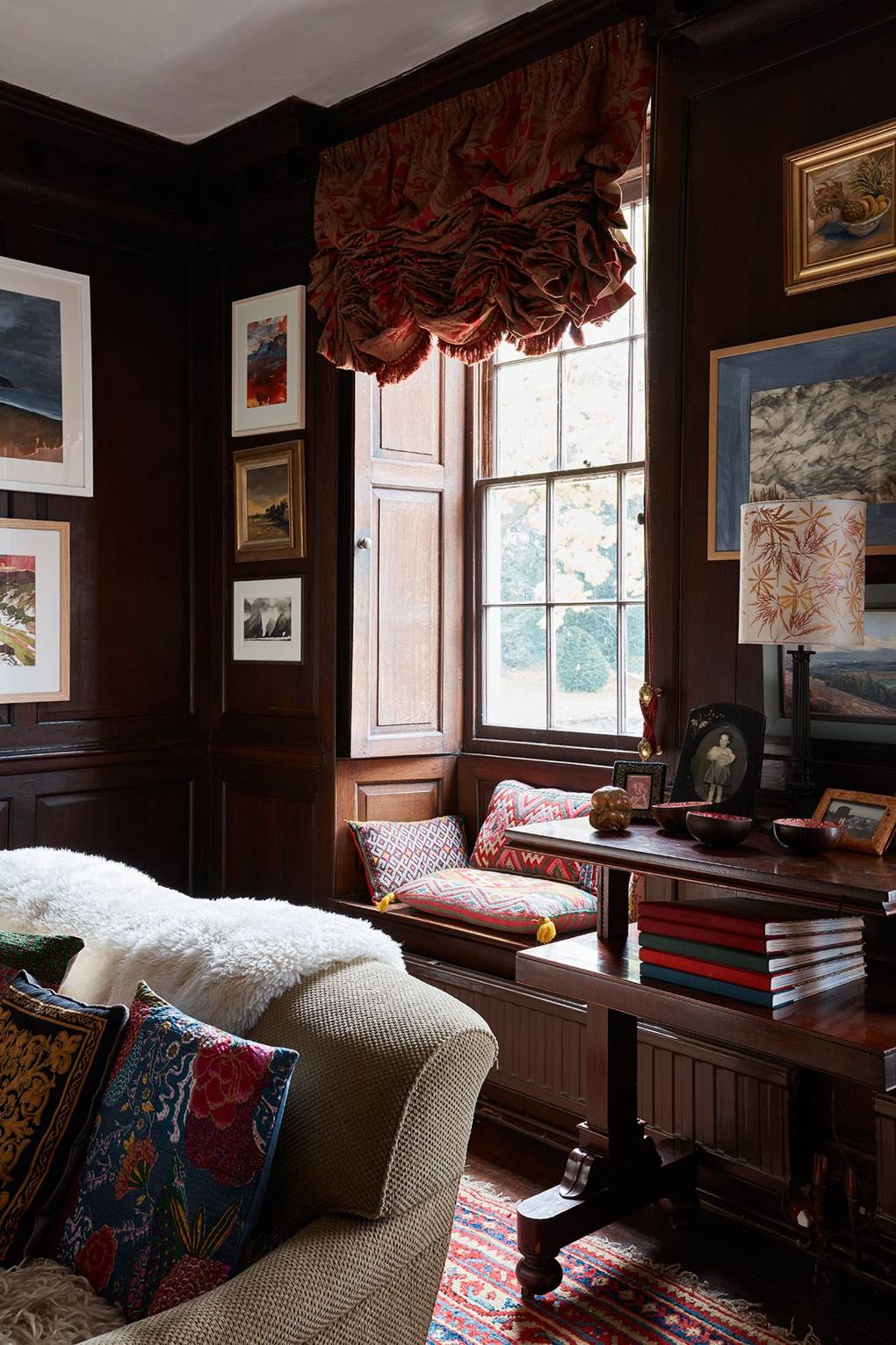 Edward Bulmer Queen Anne Country House House & Garden