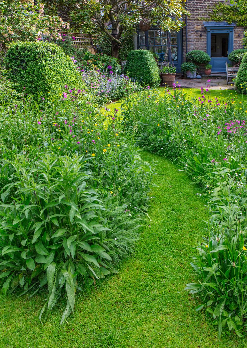 How to create a country garden in the city | House & Garden