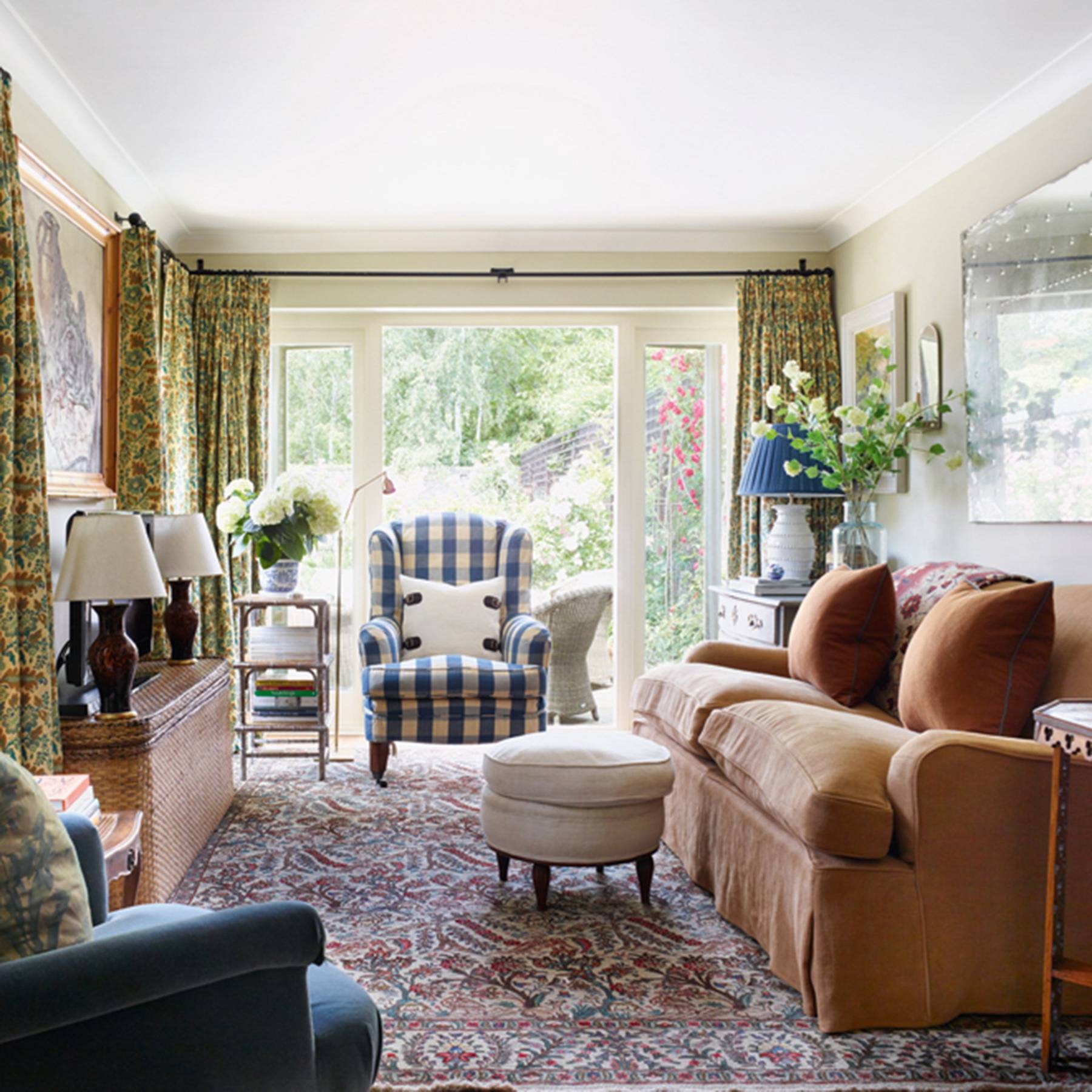 A Victorian Cottage In London House Garden