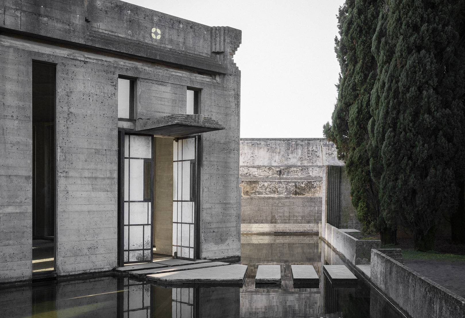 Carlo Scarpa S Tomba Brion House Garden