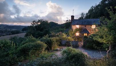 Holiday Cottages To Rent House Garden