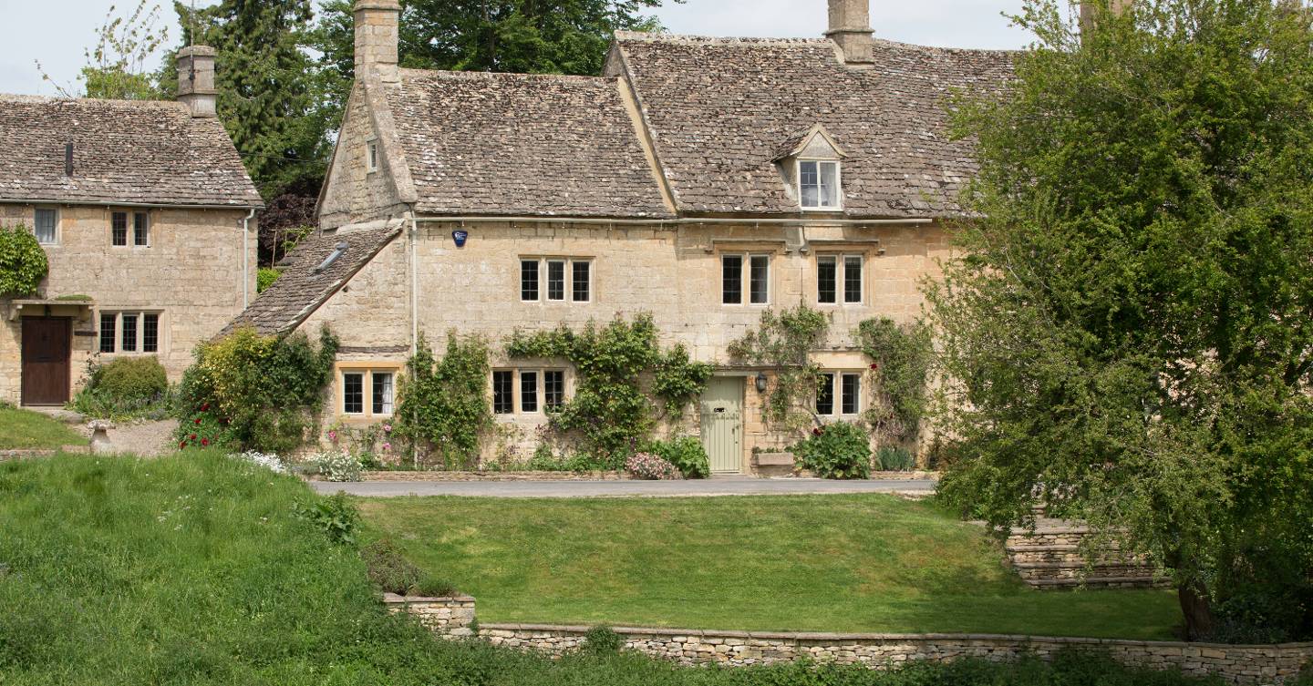 Houses For Sale In The Cotswolds House Garden