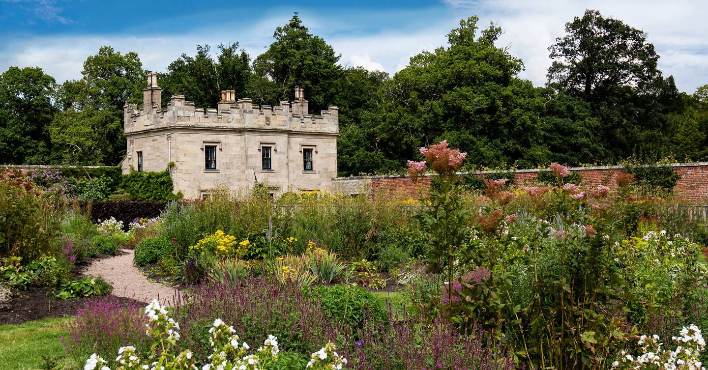 Holiday homes to rent with great gardens | House & Garden