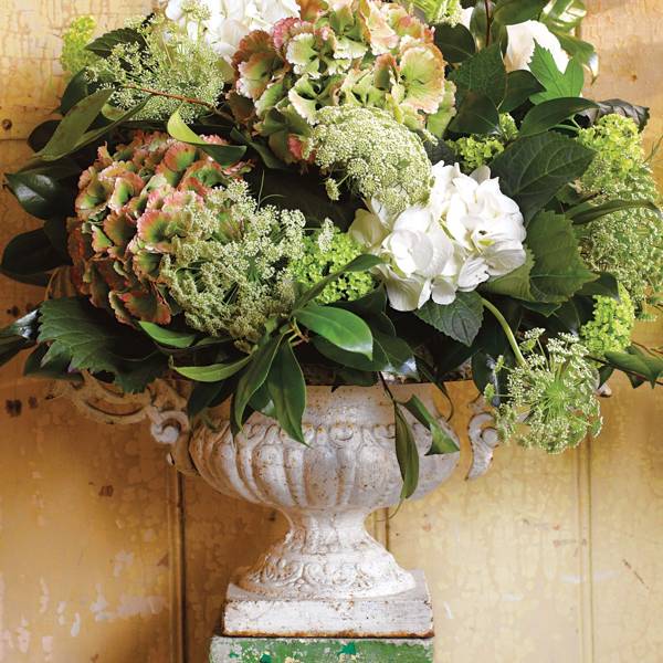 Easy, beautiful flower arrangement ideas | House & Garden