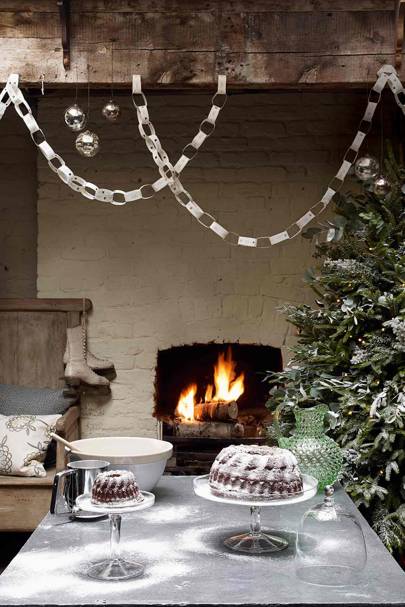 christmas paper chains and garlands