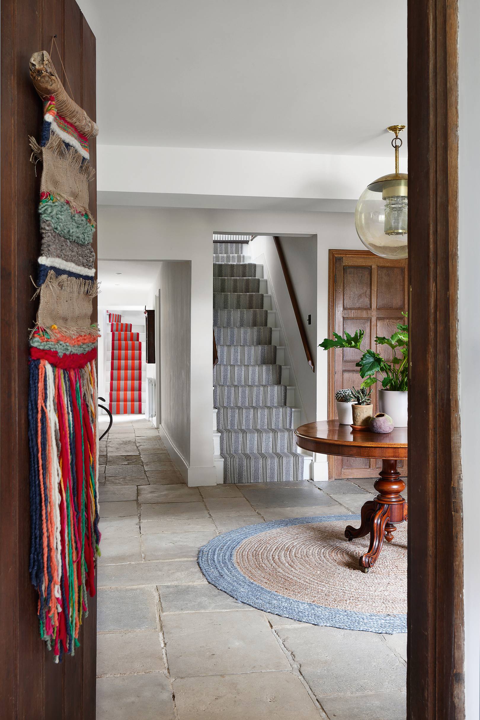 raising sunken living room floor on Hampshire Farmhouse Designed By Robinson Van Noort House Garden